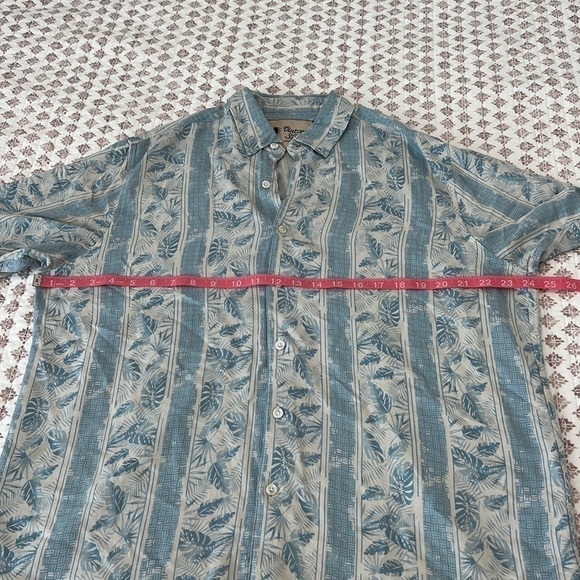 Vintage Silk Circa 1969 Light Blue Tropical Print Button Down Shirt Size Large - Picture 8 of 9